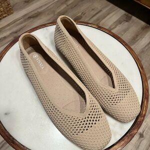 VIVAIA Women's Almond Loafers New without Box Size 10